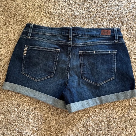 NWT PAIGE Jimmy Jimmy Short Cuffed Dark Wash
size 28 - Picture 10 of 12